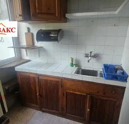 Снимка 3 — Двустаен апартамент в Кърджали, Център