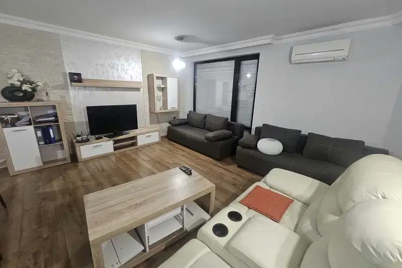 3-bedroom apartment in Kyrdjali, Centyr