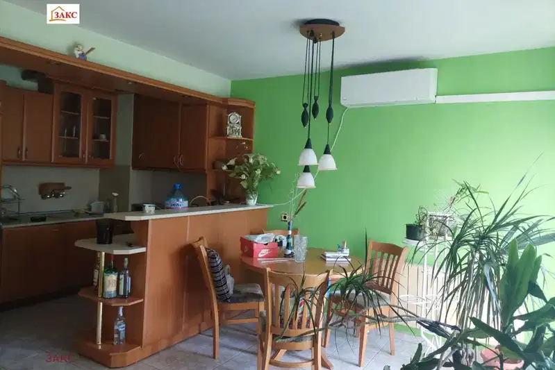 3-bedroom apartment in Kyrdjali, Centyr