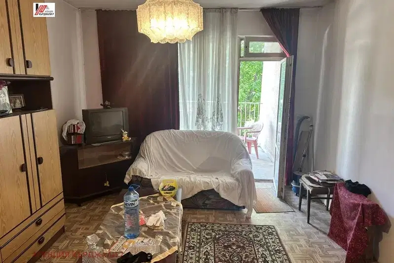 2-bedroom apartment in Kyrdjali, Vyzrojdenci