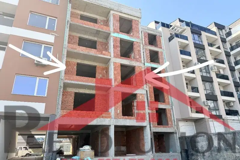 2-bedroom apartment in Kyrdjali, Vyzrojdenci