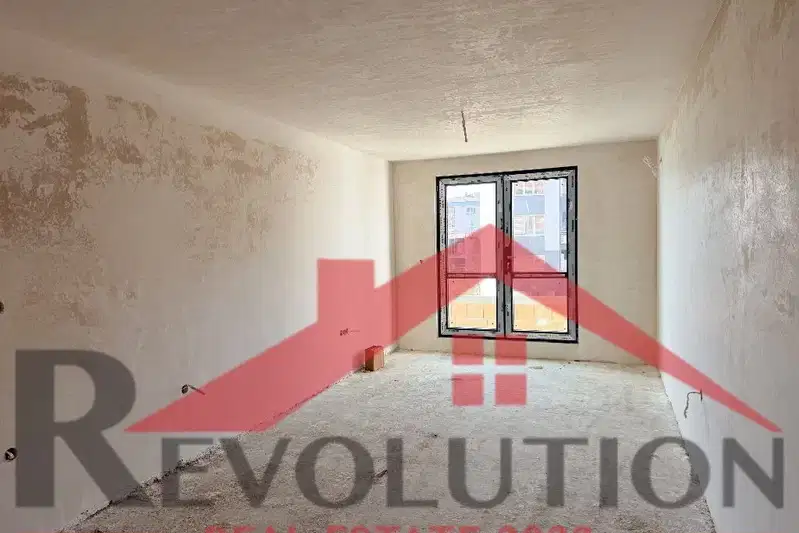 3-bedroom apartment in Kyrdjali, Vyzrojdenci