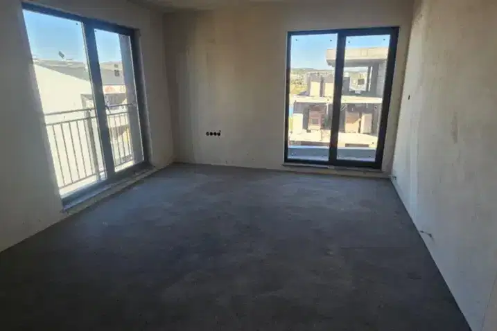 4-bedroom apartment in Kyrdjali, Vyzrojdenci