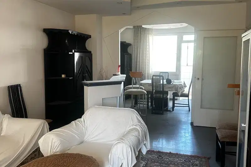 4-bedroom apartment in Kyrdjali, Vyzrojdenci
