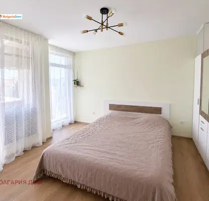Снимка 3 — Двустаен апартамент в Бургас, Несебър