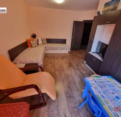 Снимка 3 — Двустаен апартамент с три тераси в Несебър, Черно море 3