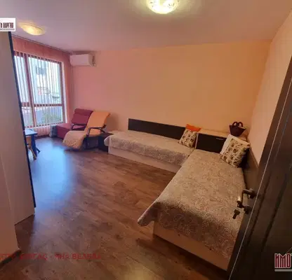 Снимка 5 — Двустаен апартамент с три тераси в Несебър, Черно море 3