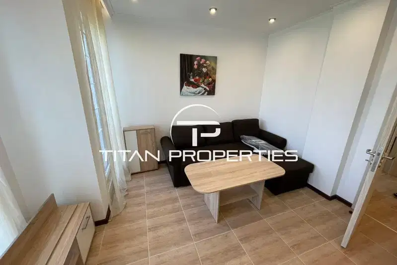 Two-room apartment in Nessebar with terrace and elevator