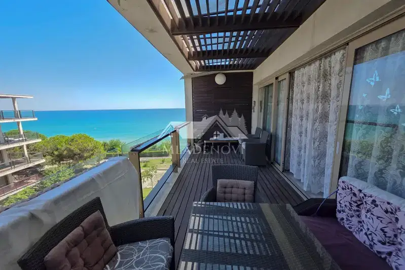 4-room apartment with sea view in Obzor