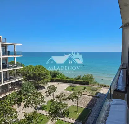 Photo 2 — 4-room apartment with sea view in Obzor