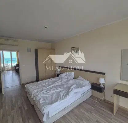 Photo 5 — 4-room apartment with sea view in Obzor, gated complex