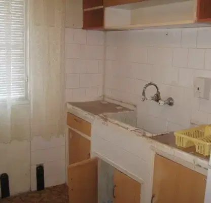 Снимка 3 — Двустаен апартамент в Пазарджик, Ставропол с две тераси