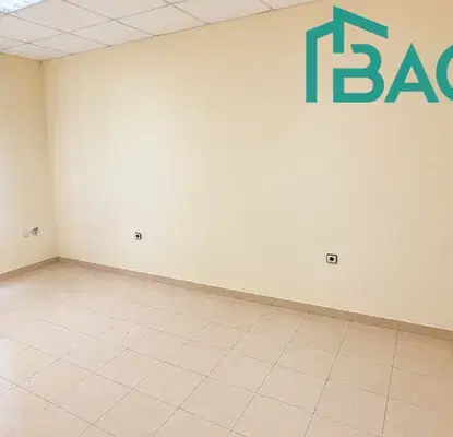 Снимка 2 — Просторен 4-стаен апартамент в кв. Изток, Перник
