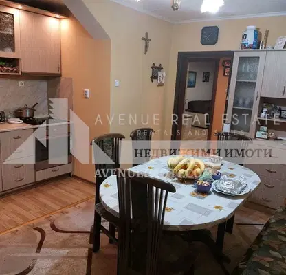 Снимка 4 — 4-стаен апартамент в гр. Пещера с тераса