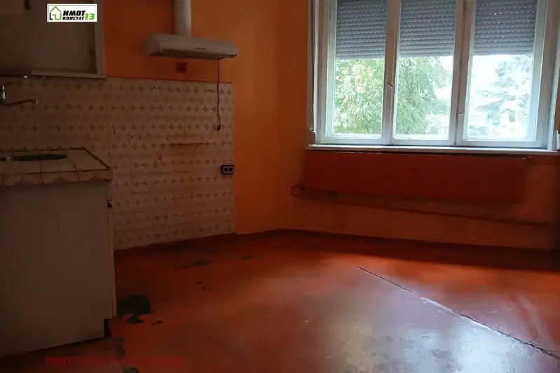3-bedroom apartment in Pleven, 9-Ti Kvartal