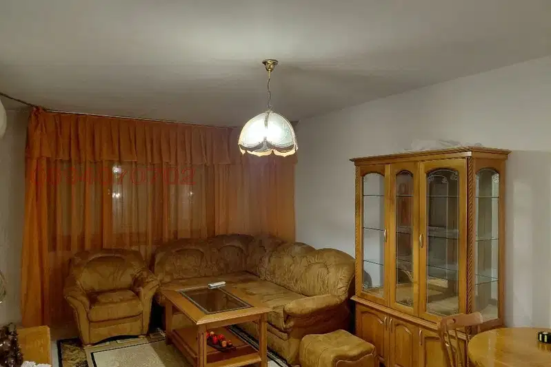 3-bedroom apartment in Pleven, Idealen Centyr