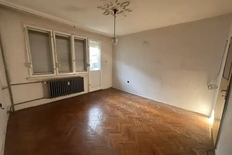 Three-room apartment with two terraces in Shirok Tsentar, Pleven