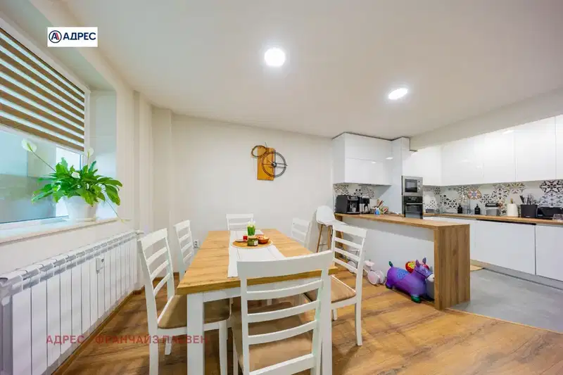 3-bedroom apartment in Pleven, Storgoziya