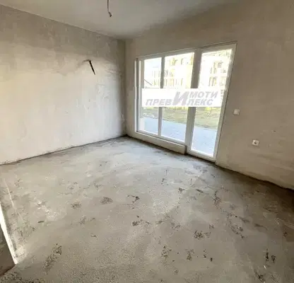 Photo 2 — Spacious 3-room apartment with yard in Belomorski, Plovdiv