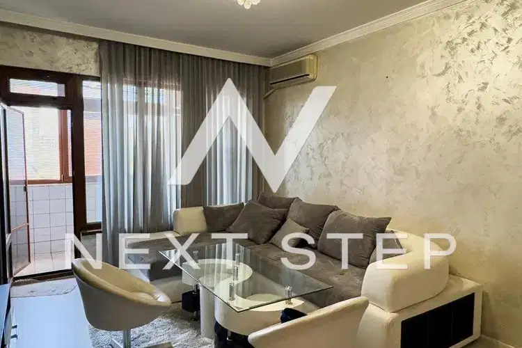 Three-room apartment with two terraces in Izgrev district, Plovdiv