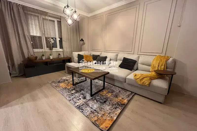 3-bedroom apartment in Plovdiv, Centyr