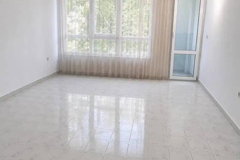 3-bedroom apartment in Plovdiv, Centyr