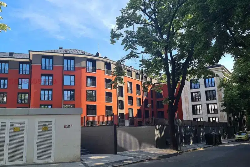 3-room apartment in Center Plovdiv with two loggias