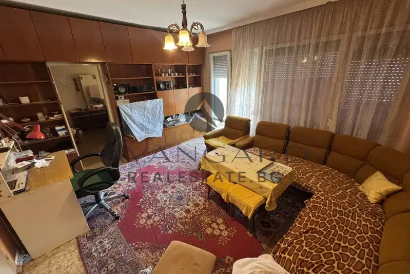 Three-room apartment with two terraces in the Center of Plovdiv
