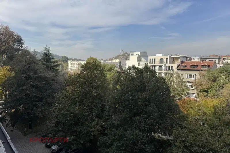 Spacious 4-room apartment in Center, Plovdiv with two terraces