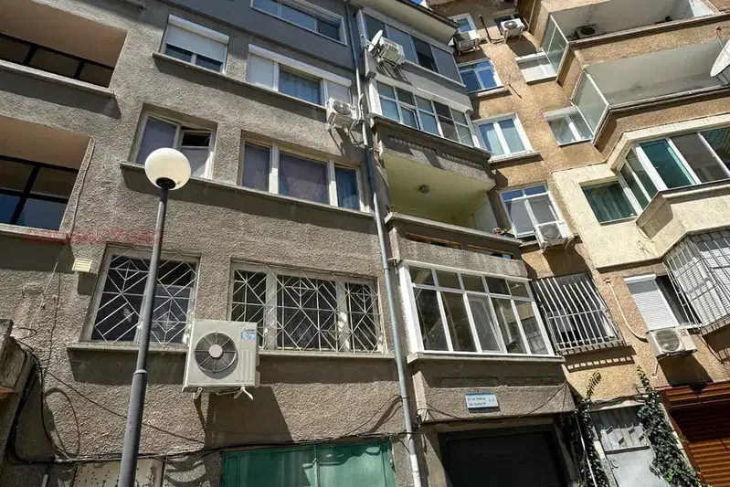 Многостаен апартамент с 4 спални в Център, Пловдив