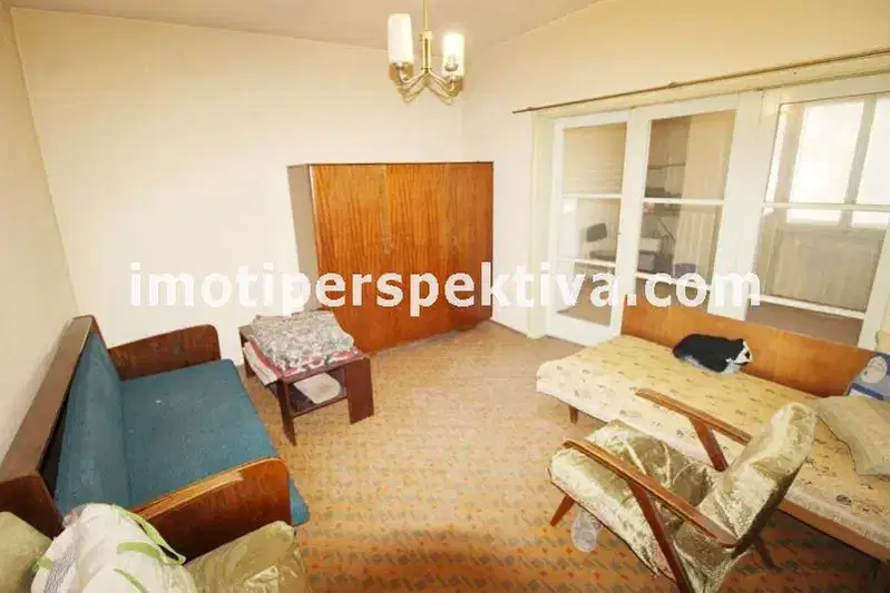 Spacious 4-room apartment in the Center of Plovdiv with private yard