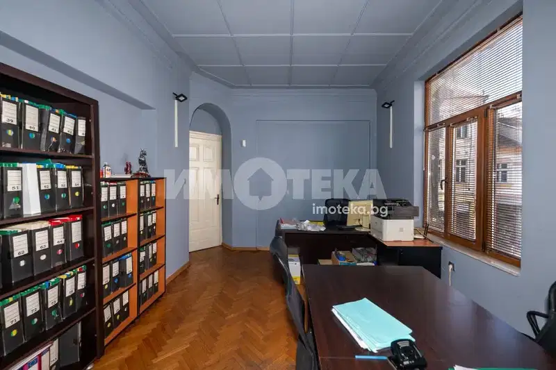 4-bedroom apartment in Plovdiv, Centyr