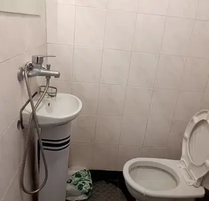 Снимка 4 — Двустаен апартамент в Център, Пловдив, на последен етаж