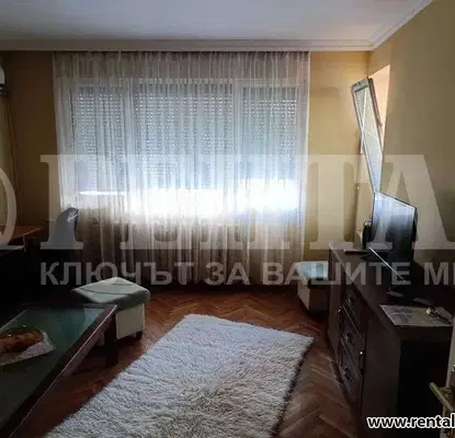 Снимка 3 — Двустаен апартамент в Център, Пловдив с тераса
