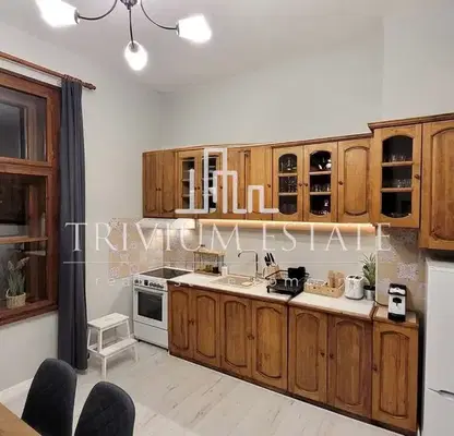 Photo 2 — Three-room apartment in Plovdiv Center with cultural value