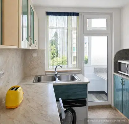 Photo 2 — Three-room apartment in Plovdiv Center, 120 sq m, 3rd floor