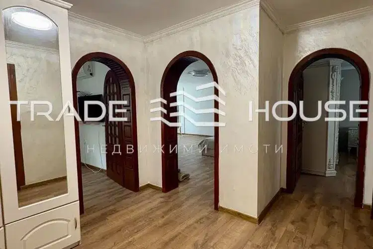 Spacious 3-room apartment in Central Plovdiv with luxury furnishings