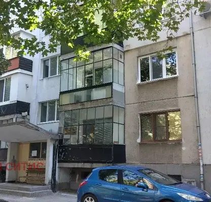 Снимка 2 — Двустаен апартамент в Гагарин, Пловдив с панелно строителство
