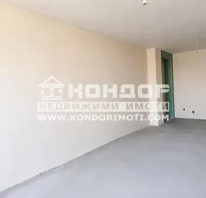 Снимка 3 — Двустаен апартамент с тераса в комплекс Корона, Пловдив