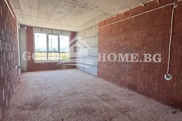 Three-room apartment with south aspect in Hristo Smirnenski, Plovdiv