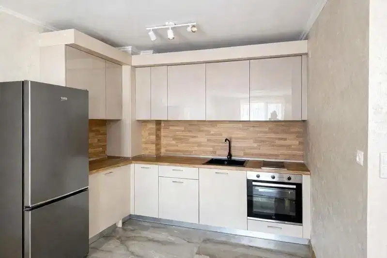 Two-room apartment in Hristo Smirnenski, Plovdiv with parking space