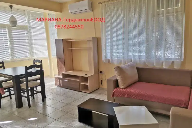 Three-room apartment with parking space in Hristo Smirnenski district, Plovdiv