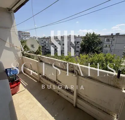 Снимка 4 — Двустаен апартамент с тераса в кв. Изгрев, Пловдив