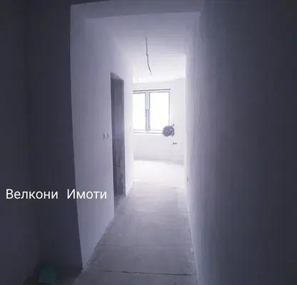 Photo 3 — One-room apartment in Kamenitsa 1, near Grand Shopping Center