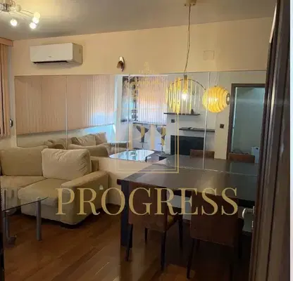 Photo 4 — Two-room apartment in Kamenitsa 1 with terrace and elevator