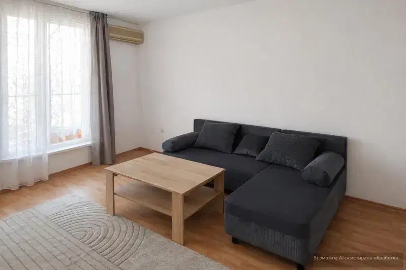 Three-room apartment on 5th floor in Kamenitsa 1, Plovdiv