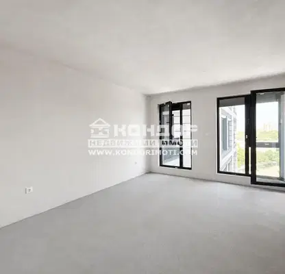 Снимка 2 — Двустаен апартамент в Каменица 2 с тераса и охрана