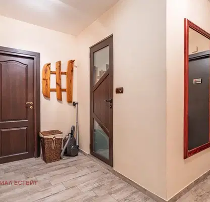 Снимка 5 — Тристаен апартамент в Каменица 2 с голяма остъклена тераса