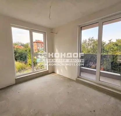 Photo 4 — Spacious 4-room apartment in Komatevo with elevator