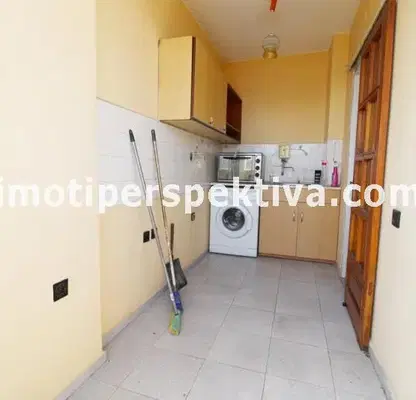 Снимка 5 — Двустаен апартамент с тераса в Кършияка, Пловдив